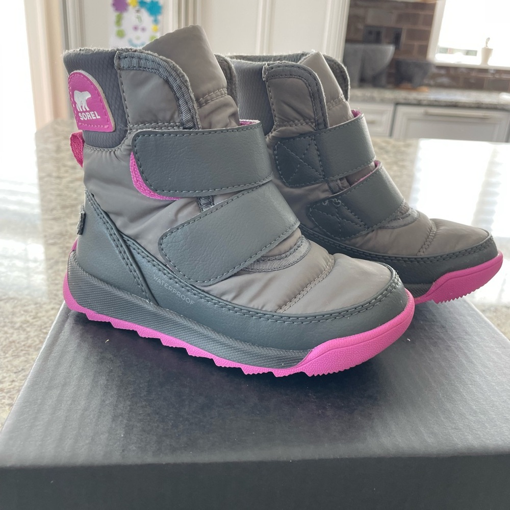 Sorel, snow boots size 9